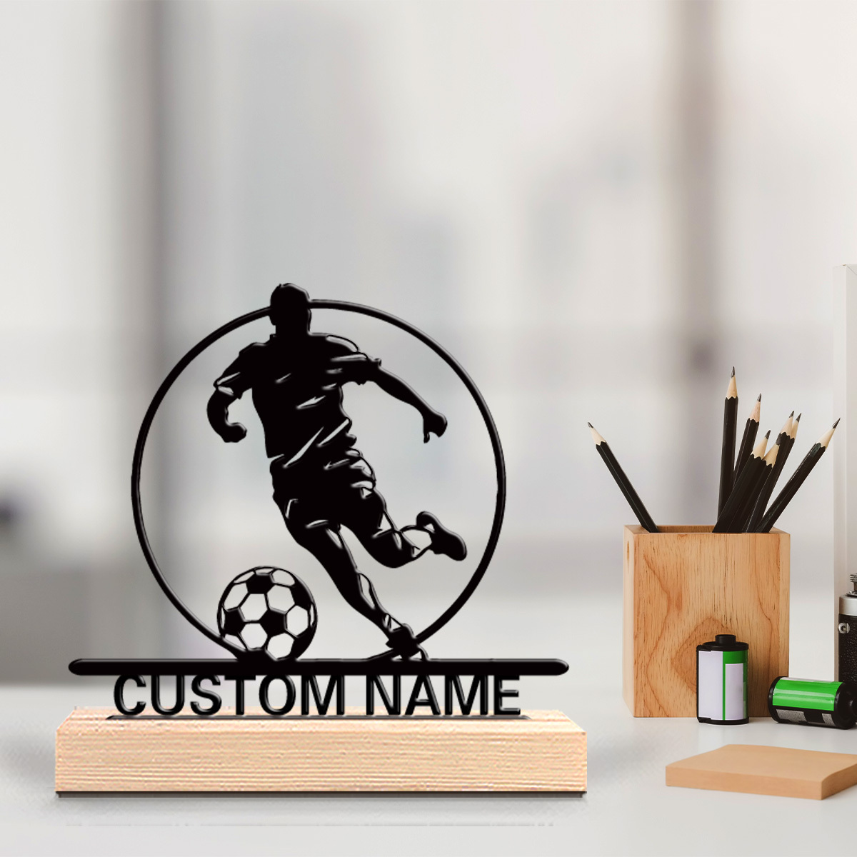 Metalowa statuetka piłkarza z  – Home Office Desk Ideas recenzja i cena