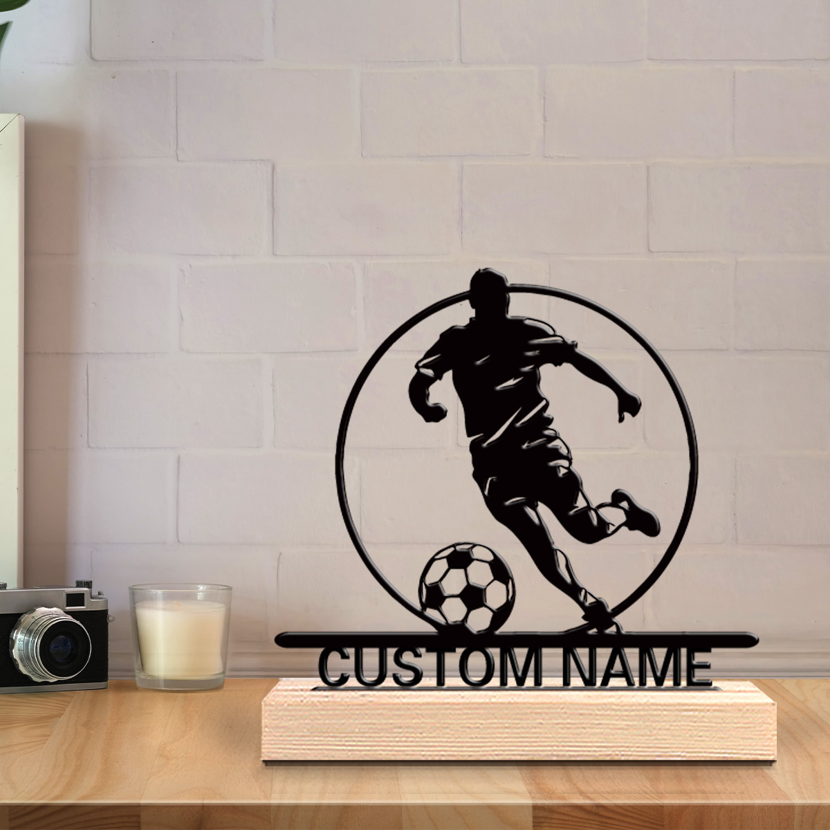 Metalowa statuetka piłkarza z  – Home Office Desk Ideas recenzja i cena